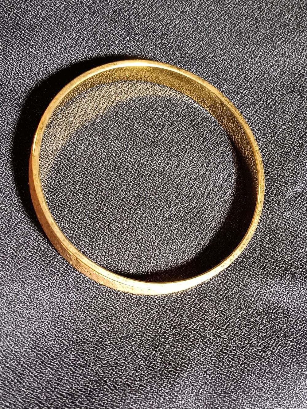 Kate Spade New York Cork Inlay Gold Tone Bangle Bracelet Fashion Jewelry KSNY - Picture 5 of 5